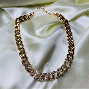 “Mami” Gold Cuban Link Choker